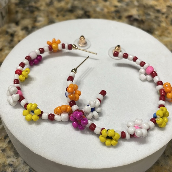 Zara Colorful Beaded Flower Hoop Earrings - Picture 5 of 11